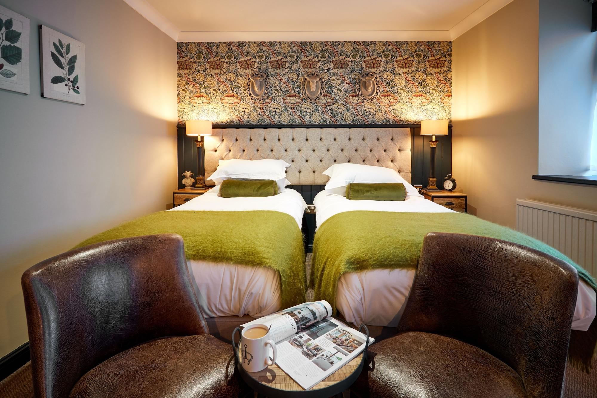 The Fleece At Cirencester Ngoại thất bức ảnh A room at The Swan