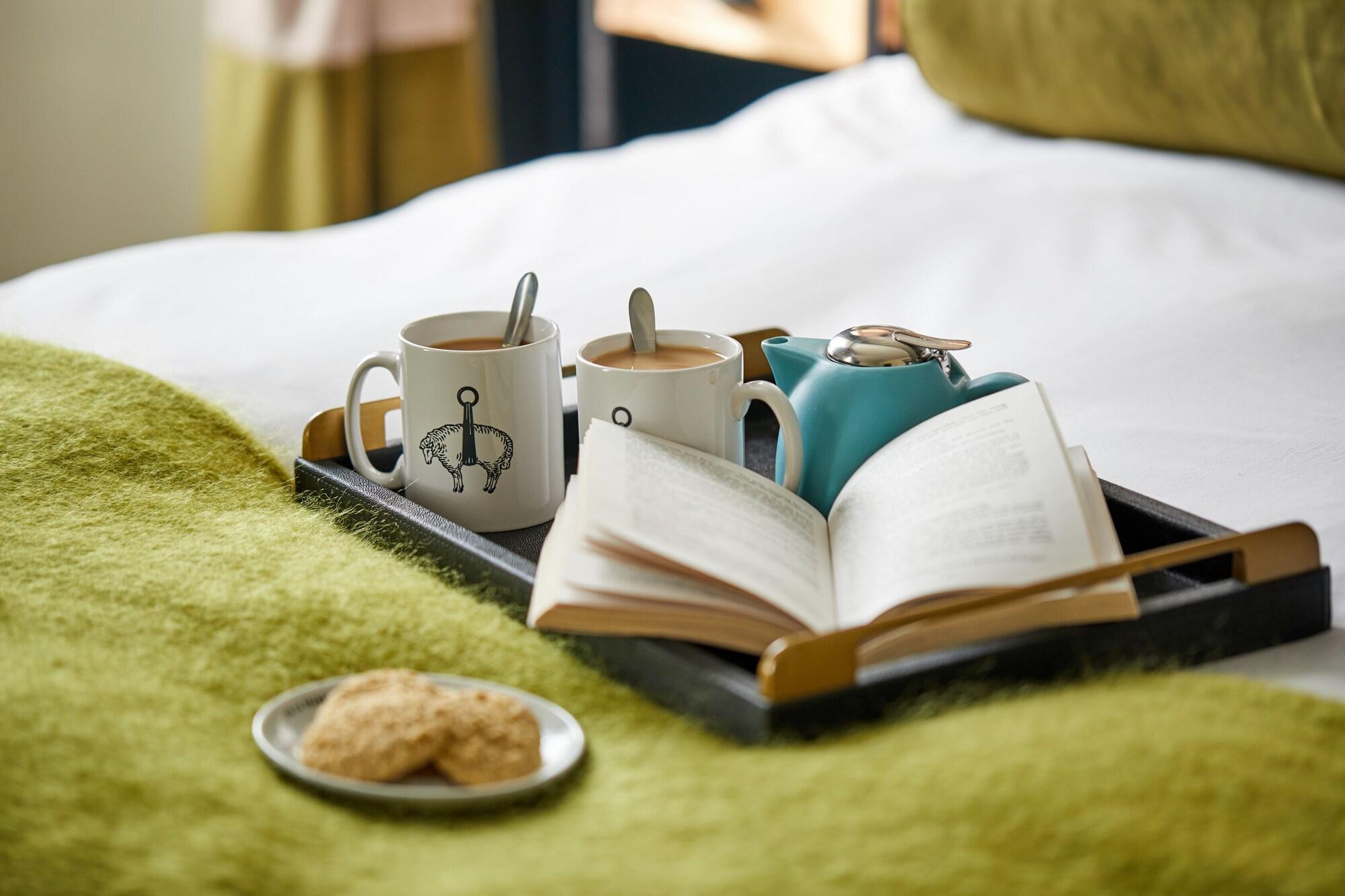 The Fleece At Cirencester Ngoại thất bức ảnh A room at the hotel