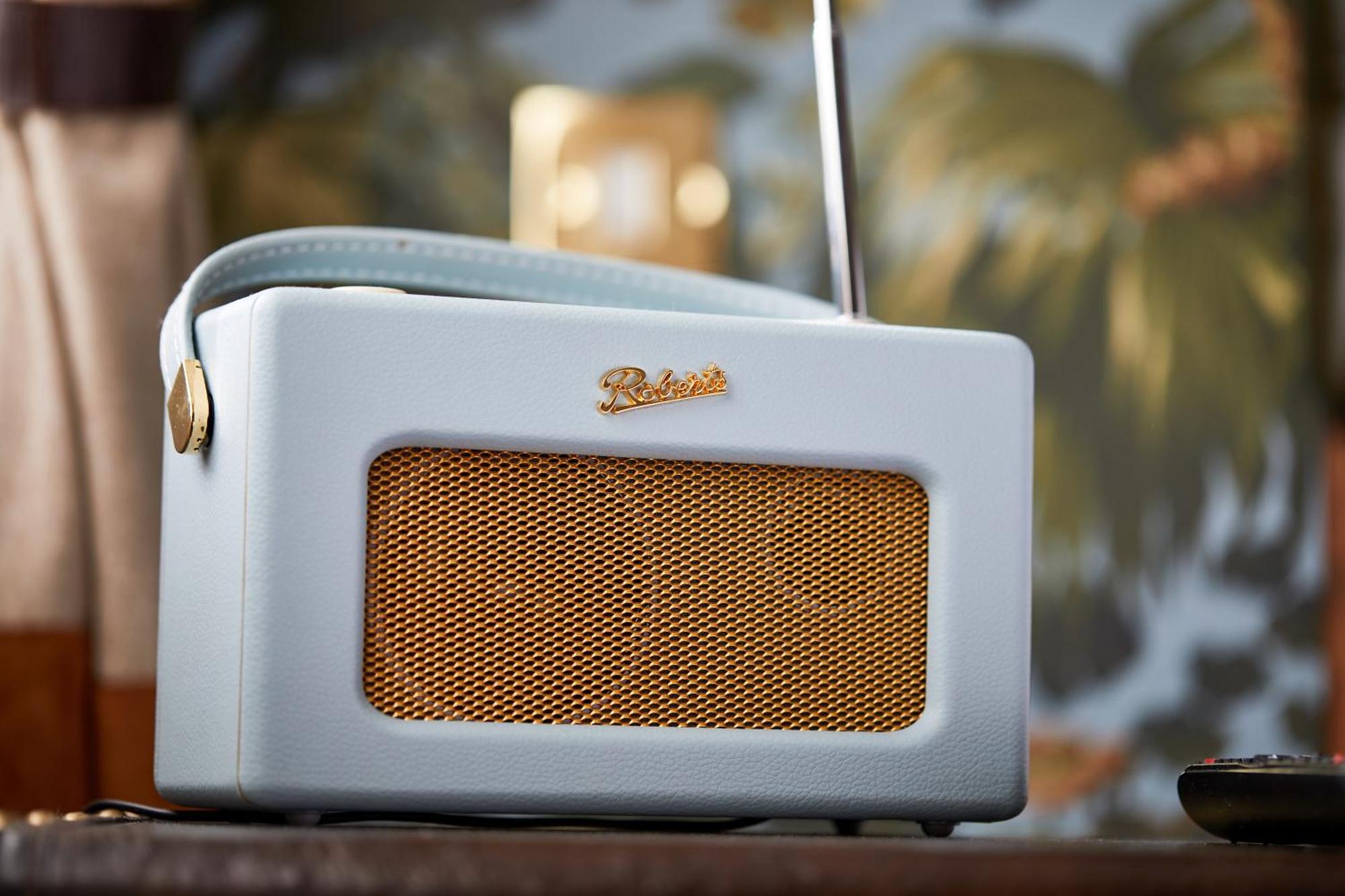 The Fleece At Cirencester Ngoại thất bức ảnh DAB radio