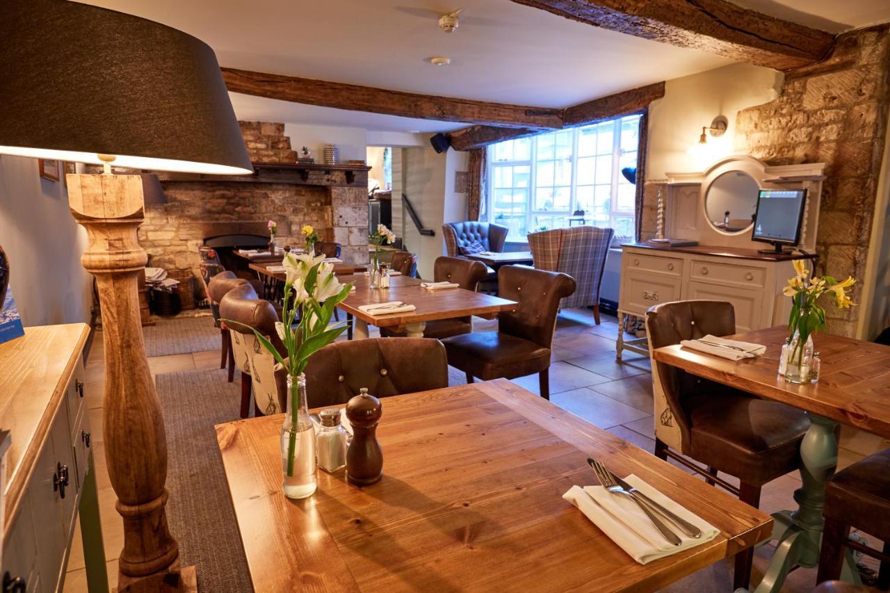 The Fleece At Cirencester Ngoại thất bức ảnh The interior of the restaurant